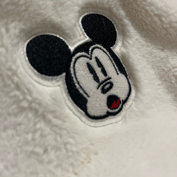 Disney White Faux Fur Disney Mickey Mouse Cropped Jacket Size Small - Picture 11 of 11